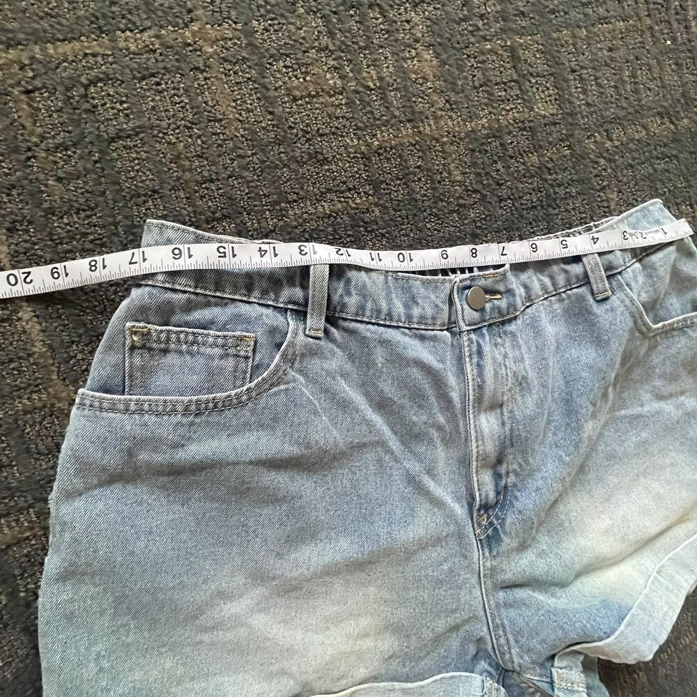 Womens Plus Size 2XL High Waisted Cuffed Denim Shorts Light Wash Jean Shorts - Picture 7 of 8